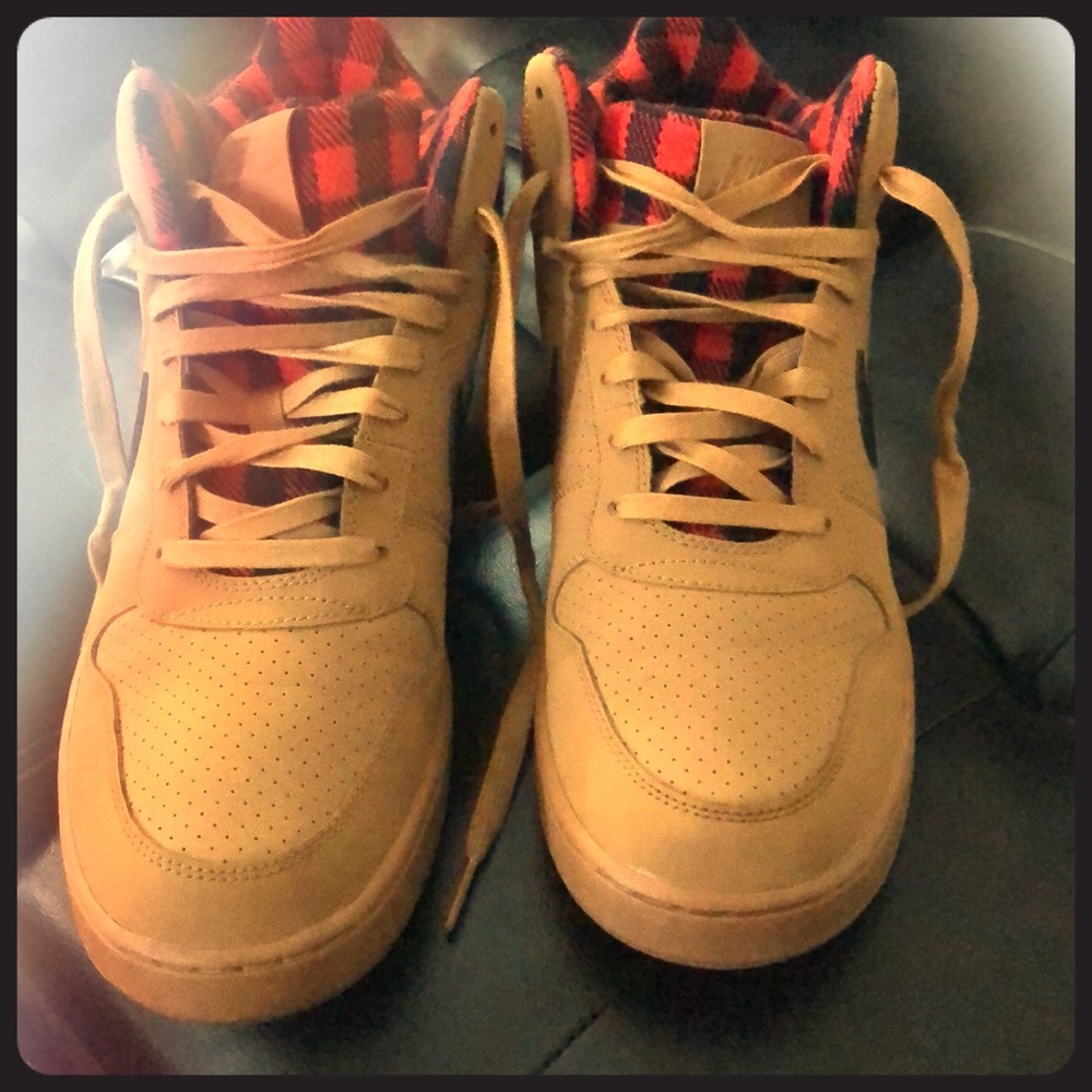 High top Nike Air Force One